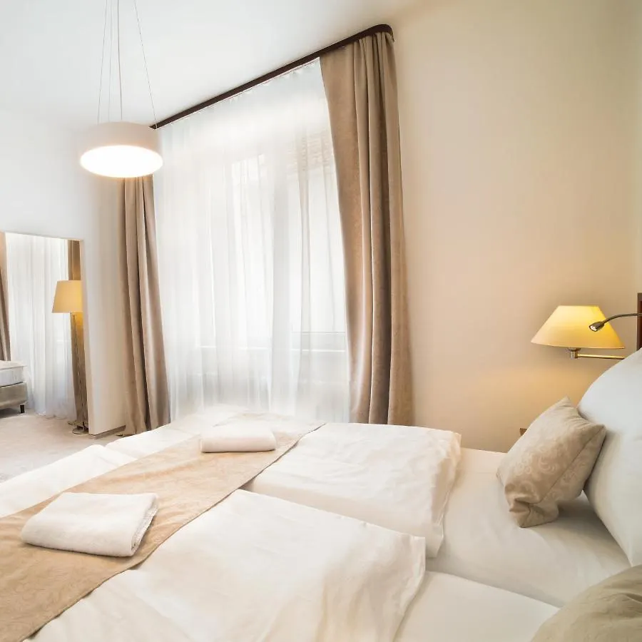 Hotel Kozak ブルノ チェコ