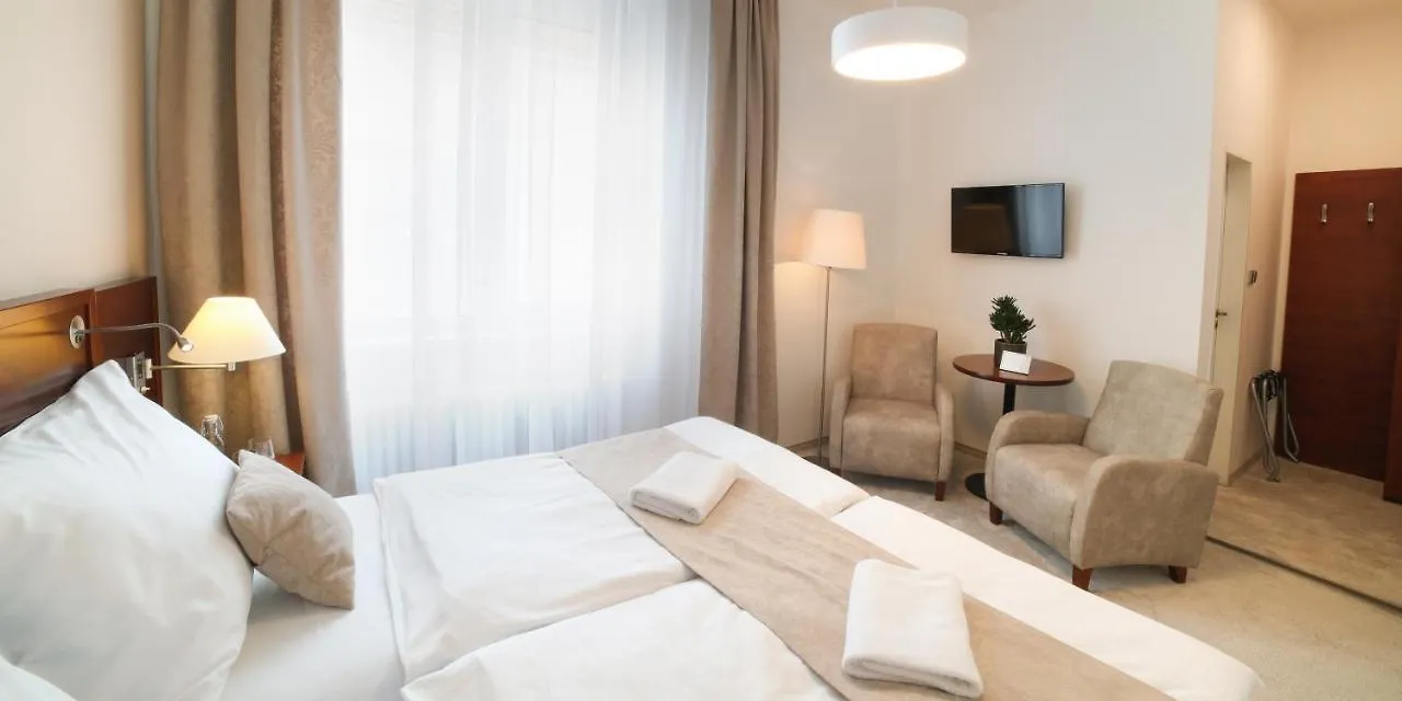 ****  Hotel Kozak ブルノ チェコ